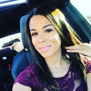 Meet your Posher, Stefanie